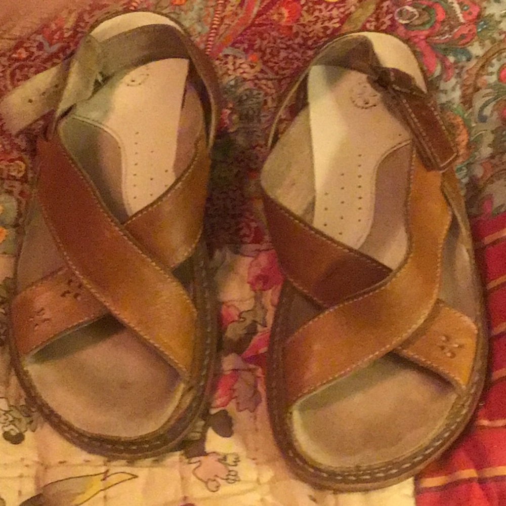 Leather sandals